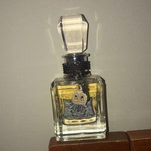 Brand new never used juicy couture 1.7 oz bottle.